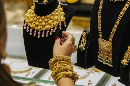 Photo of लगातार चौथे दिन सोने के दाम में आई गिरावट