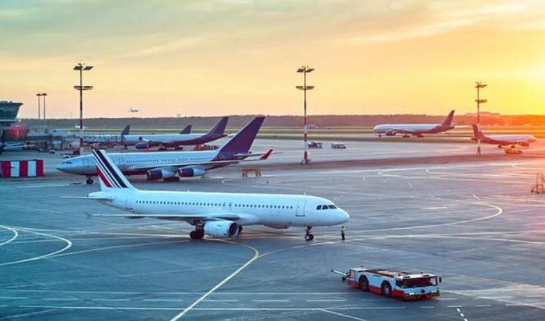 Photo of इंदौर की तीन फ्लाइट आज से बंद, एडवांस बुकिंग वालों को रिफंड या कनेक्टिंग फ्लाइट मिलेगी