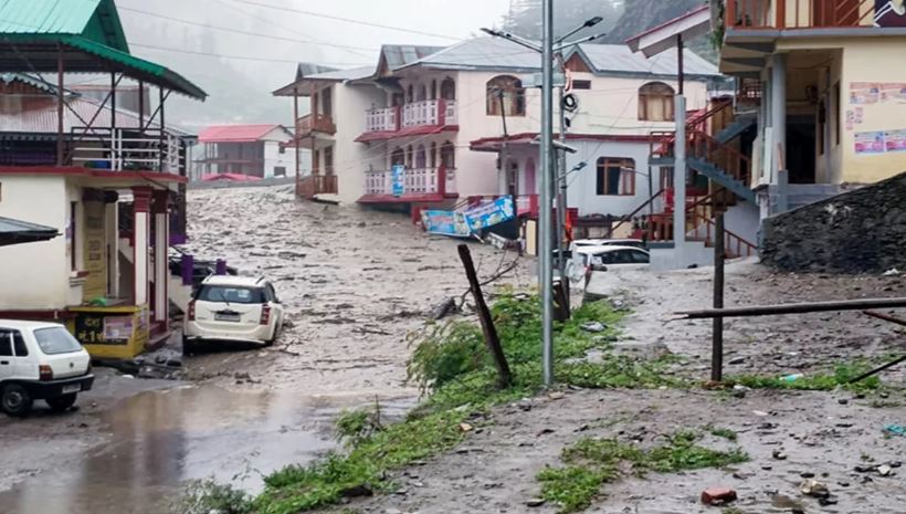 Photo of दिल्ली से यूपी तक दिखेगा बारिश का रौद्र रूप, उत्तराखंड में भूस्खलन की चेतावनी जारी