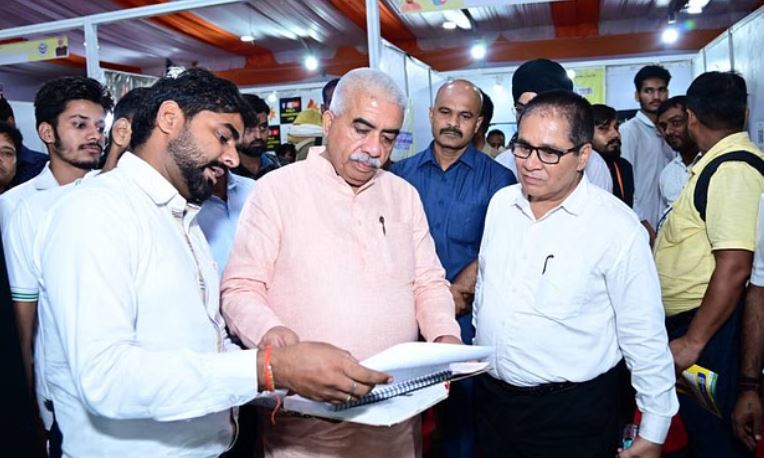 Photo of सीएम युवा कान्क्लेव: 10 हजार से ज्यादा युवाओं ने देखे 50 बिजनेस मॉडल