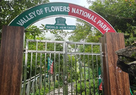 Photo of फूलों की घाटी आज पर्यटकों के लिए बंद