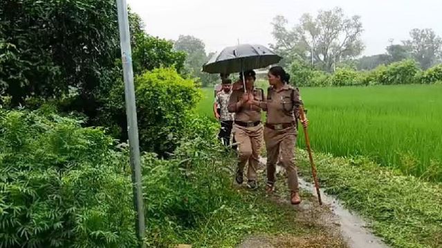 Photo of हल्द्वानी: गड्ढे में दबा मिला 11 साल के बच्चे का शव, हाथ और सिर गायब