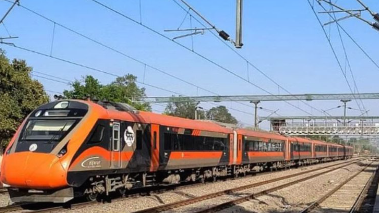 Photo of वंदे भारत एक्सप्रेस: सेमी हाई स्पीड लग्जरी ट्रेन में किराया दोगुने से ज्यादा