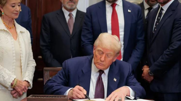 Photo of भारत समेत सभी देशों पर टला ट्रंप का टैरिफ वार, PAK पर कर दी बड़ी मेहरबानी