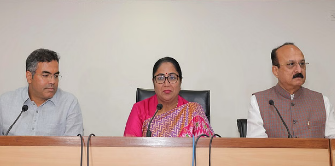 Photo of 5 महीने में 3 अहम विधेयक पारित किए’, रेखा गुप्ता ने विधानसभा के मानसून सत्र का रिपोर्ट कार्ड पेश किया