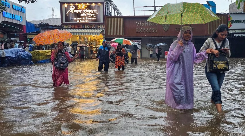 Photo of मुंबई में फिर होगी मूसलाधार बारिश, यूपी-दिल्ली में जमकर बरसेगा बदरा