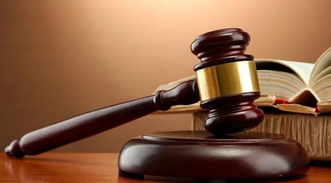 Photo of पूर्व विधायक चैंपियन की पत्नी रानी देवयानी से 47 लाख की ठगी, पिता-पुत्र समेत तीन पर मुकदमा दर्ज