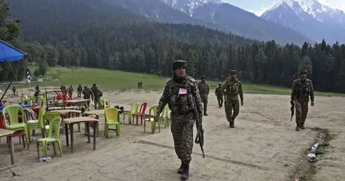 Photo of बेनकाब हुआ पाकिस्तान… ऑपरेशन महादेव में जिस आतंकी को सेना ने मारा, PoK में निकला उसका जनाजा