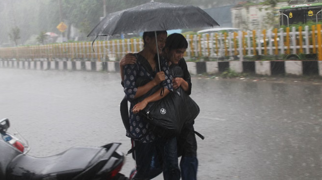 Photo of दून समेत आठ पर्वतीय जिलों में भारी बारिश का यलो अलर्ट