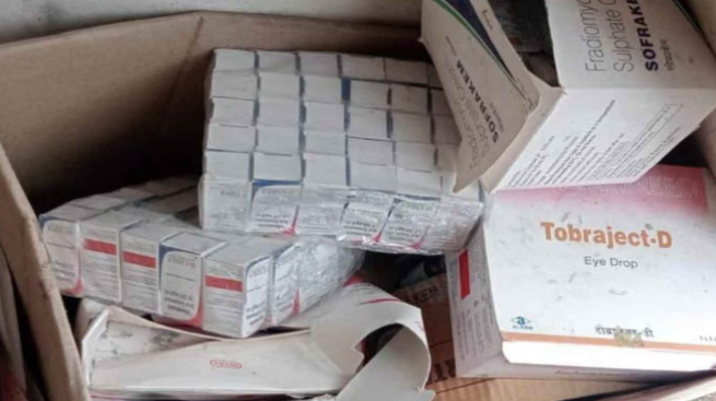 Photo of छत्तीसगढ़ :बलरामपुर में मुख्यमंत्री शहरी स्लम स्वास्थ्य योजना की दवाइयां एक्सपायर