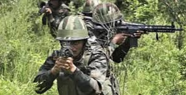 Photo of छत्तीसगढ़: सुरक्षाबलों और नक्सलियों के बीच मुठभेड़