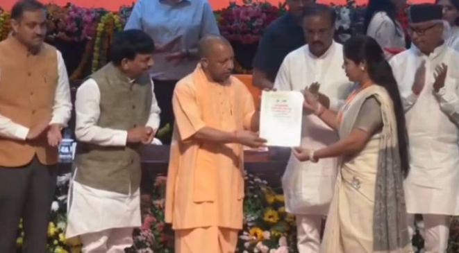 Photo of यूपी: सीएम योगी ने अनुदेशकों को सौंपे नियुक्ति पत्र