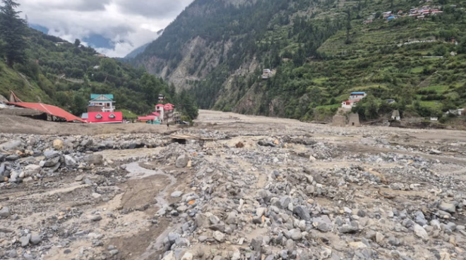 Photo of धराली : एक महीने बाद भी हालात जस के तस, चारों तरफ सिर्फ मलबा