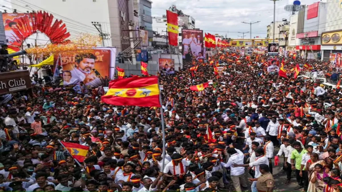 Photo of विजय की रैली में भगदड़, 31 लोगों की मौत – कई घायल