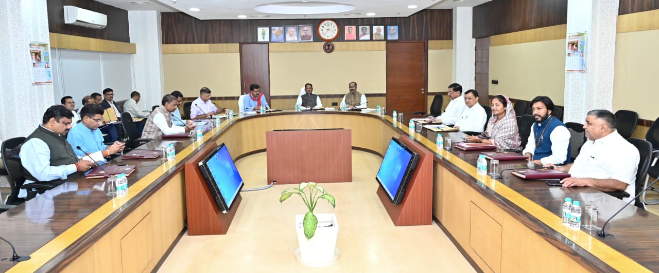 Photo of छत्तीसगढ़ कैबिनेट बैठक: शहीद डीएसपी की पत्नी को अनुकंपा नियुक्ति सहित कई अहम निर्णय