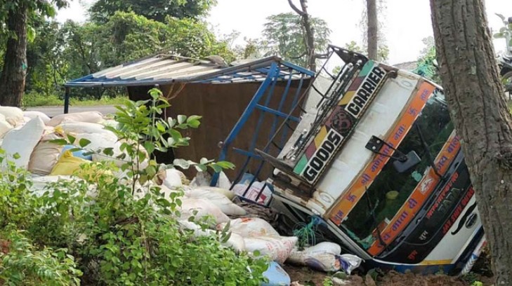 Photo of छत्तीसगढ़: गौरेला-पेंड्रा-मरवाही में देर रात दो बड़े सड़क हादसे…