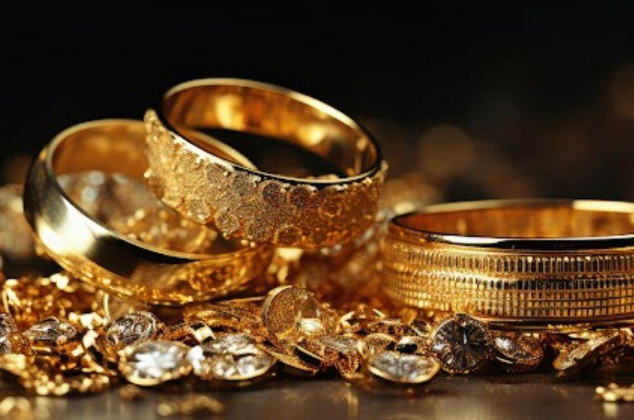 Photo of इस साल के अंत तक कितना पहुंच सकता है सोने का भाव