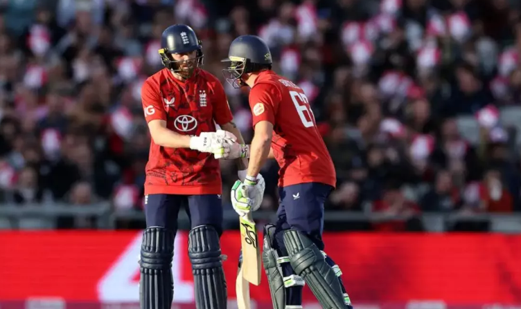 Photo of इंग्लैंड की तूफानी बैटिंग से रिकॉर्ड बुक हो गई तितर-बितर