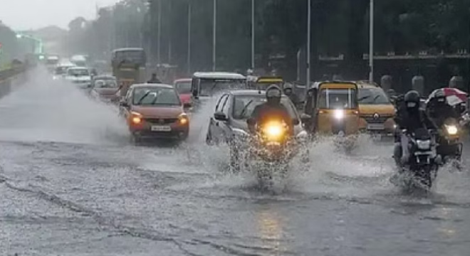 Photo of झमाझम बारिश से भीगा छत्तीसगढ़, तापमान गिरा