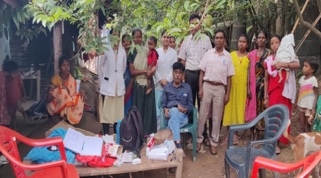 Photo of जगदलपुर के दूरस्थ वनग्राम गुड़ियापदर में स्वास्थ्य शिविर आयोजित