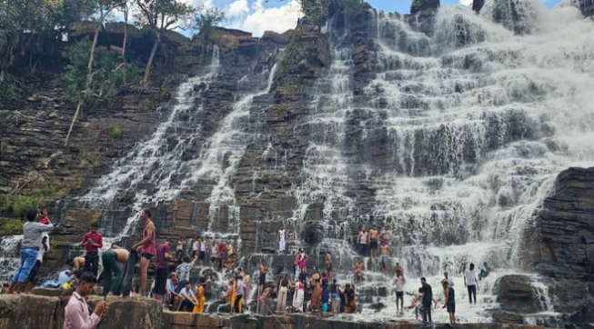 Photo of बस्तर में मौत का ‘वाटरफॉल’: विदेशों से भी आते हैं पर्यटक
