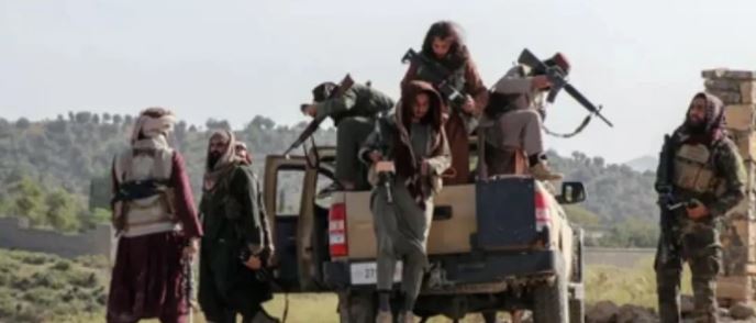 Photo of पाकिस्तान पर भारी पड़े अफगान लड़ाके, पाक आर्मी से छीन ले गए टैंक