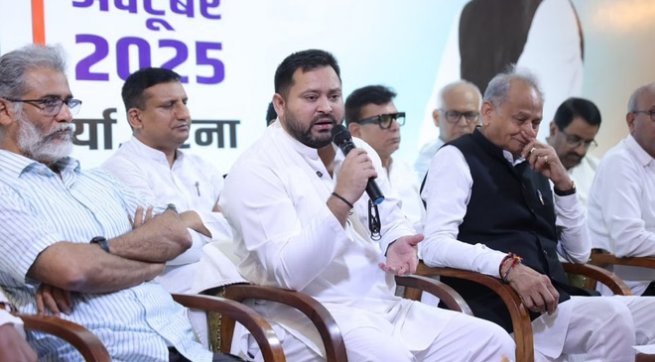 Photo of महागठबंधन के घोषणा पत्र पर तेजस्वी बोले…