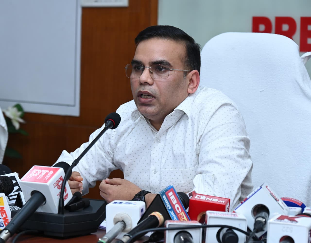 Photo of छत्तीसगढ़: SIR के लिए CEO ने राजनीतिक दलों के साथ की अहम बैठक