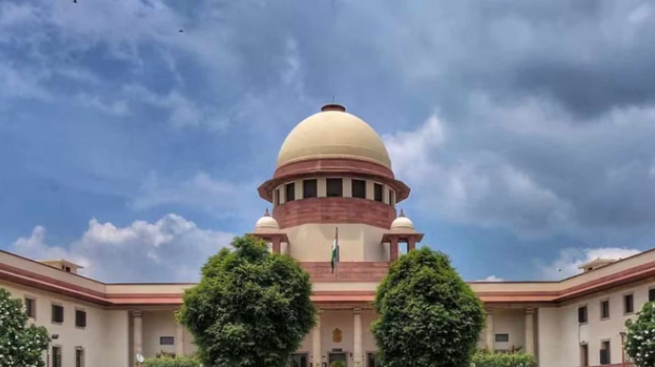 Photo of उत्तराखंड: सुप्रीम कोर्ट के फैसले से प्रदेश में 18 हजार से अधिक शिक्षकों के प्रमोशन पर रोक