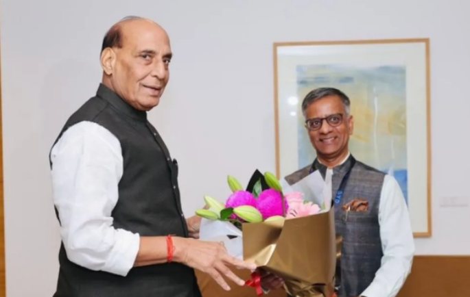 Photo of रक्षा संबंधों को बढ़ावा देने सिडनी पहुंचे राजनाथ सिंह