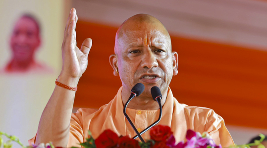 Photo of अयोध्या: आज दक्षिण भारतीय संतों की प्रतिमाओं का अनावरण करेंगे सीएम योगी