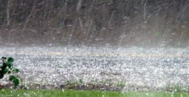 Photo of यूपी में मौसम ने ली करवट, 11 जिलों में ओले गिरने का अलर्ट