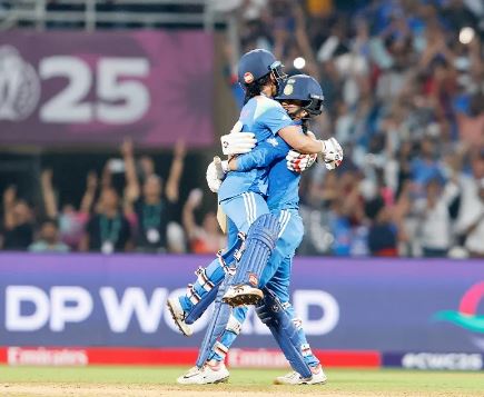 Photo of भारत ने ऐतिहासिक रन चेज कर ऑस्‍ट्रेलिया का घमंड किया चकनाचूर