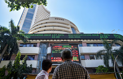 Photo of शेयर बाजार में सेंसेक्स करीब 200 अंक तो निफ्टी 63 प्वाइंट चढ़ा