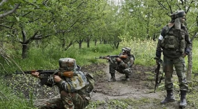 Photo of छत्तीसगढ़ के बीजापुर जिले में 27 लाख के छह इनामी नक्सली ढेर