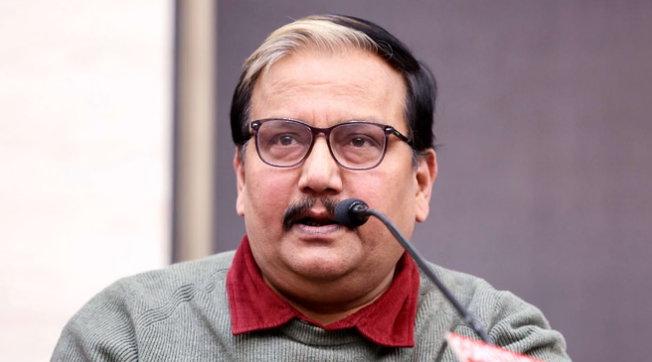 Photo of आचार संहिता के बावजूद पैसे बांट रही सरकार