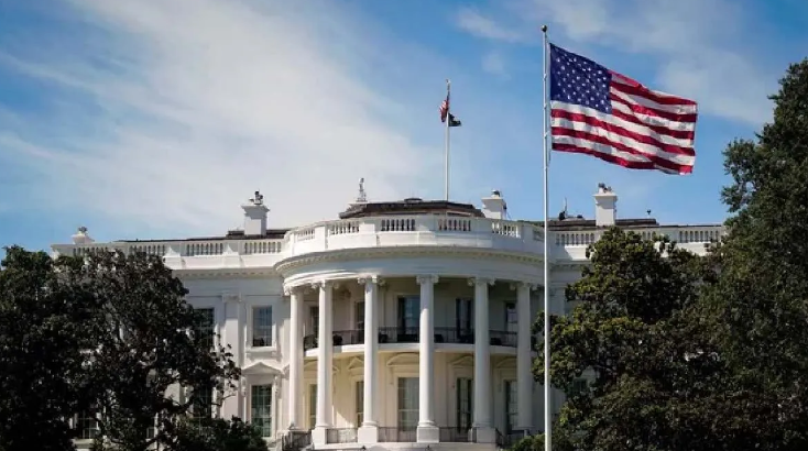 Photo of ट्रंप की H-1B वीजा नीति पर आया व्हाइट हाउस का बयान