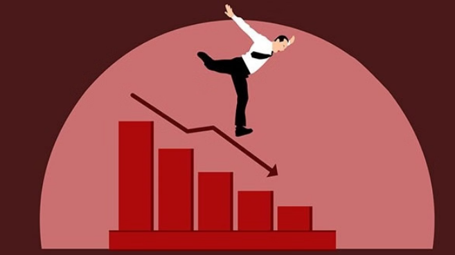 Photo of मामूली गिरावट के साथ बंद हुआ भारतीय बाजार; सेंसेक्स 13 अंक टूटा