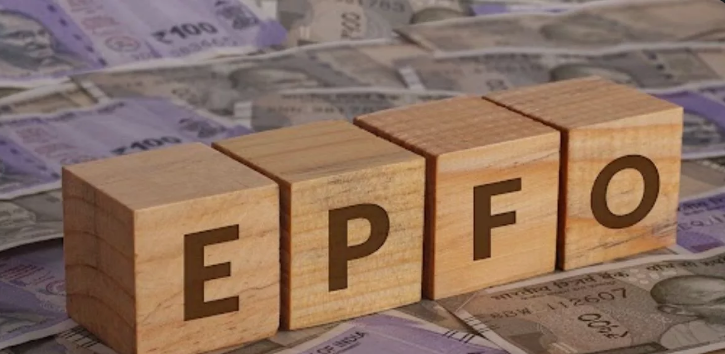 Photo of  पीएफ के पैसों पर साल में कितनी बार मिलती है ब्याज