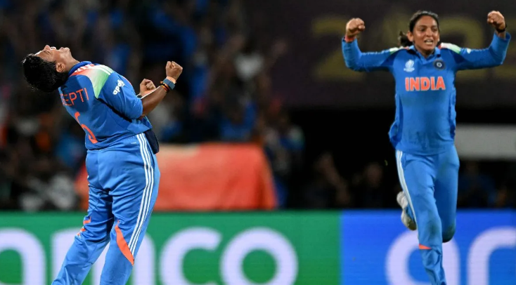 Photo of दीप्ति शर्मा ने रचा इतिहास आईसीसी महिला विश्व कप में बनाया रिकॉर्ड