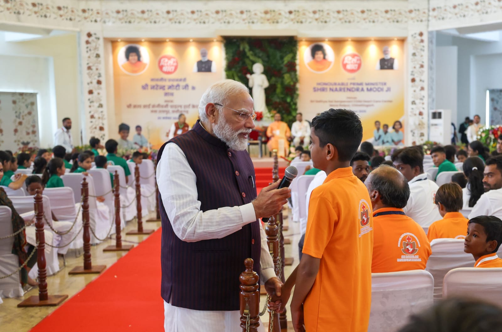 Photo of मोदी ने हृदय रोग से उबरे बच्चों से की मुलाकात कर उनके साहस की प्रशंसा की