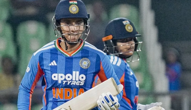 Photo of 2025 की ‘क्वीन’ बनेंगी Smriti Mandhana! गिल का टूटेगा वर्ल्ड रिकॉर्ड?
