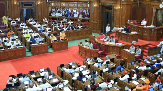 Photo of  विधानमंडल का शीतकालीन सत्र आज से, कोडीन और एसआईआर पर हंगामे के आसार