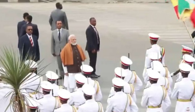 Photo of  इथियोपिया में पीएम मोदी का दूसरा दिन, अदवा विजय स्मारक पर अर्पित की श्रद्धांजलि