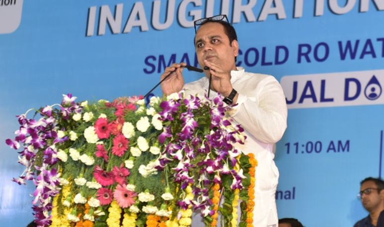 Photo of प्रदूषण के खिलाफ ईवी होगा बड़ा हथियार, 10 महीनों में 1 लाख से ज्यादा रजिस्ट्रेशन देखकर सरकार उत्साहित