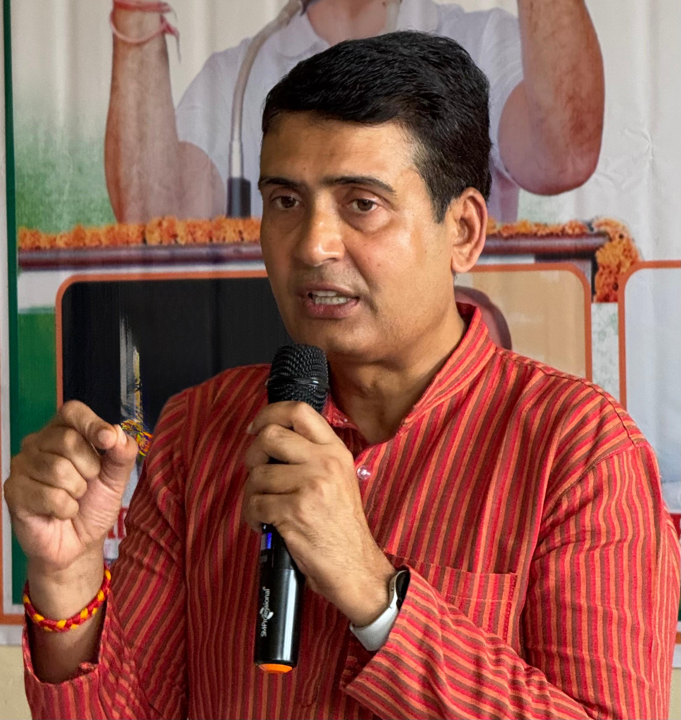 Photo of भ्रष्टाचार का सामान्यीकरण: राष्ट्र के चरित्र पर सबसे बड़ा संकट – दीपक सिंह