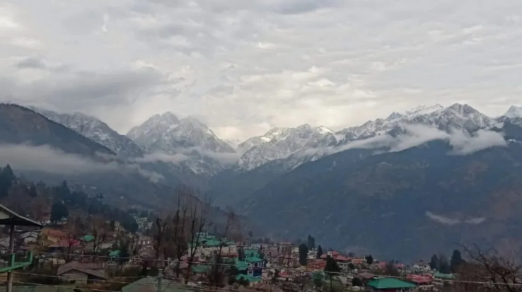 Photo of उत्तराखंड: पहाड़ों में वर्षा-बर्फबारी के आसार