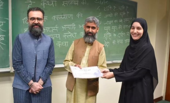 Photo of पाकिस्तान में पहली बार संस्कृत, गीता पढ़ेंगे बच्चे