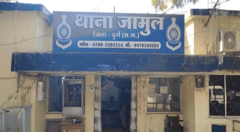 Photo of जामुल में चोरों ने घर का लॉकर तोड़कर उड़ाए करीब 4.90 लाख के सोने के जेवरात