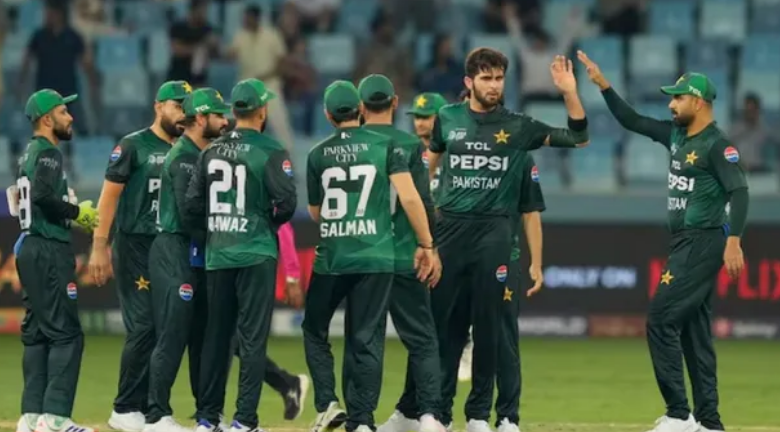 Photo of खुद बर्बादी की कगार पर खड़ा पाकिस्तान आईसीसी को दे रहा ज्ञान, पूर्व क्रिकेटर ने दिखाया बड़बोलापन